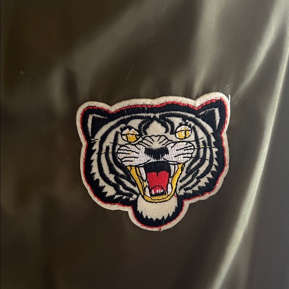 Alpha Industries Kids Olive Green Bomber Jacket - Picture 5 of 9